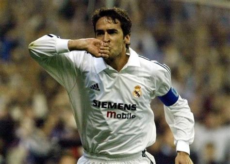 Top 10 Cầu thủ huyền thoại của CLB Real Madrid dưới mọi thời đại