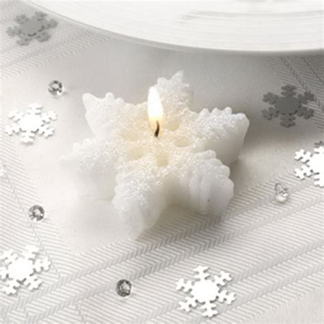 44 Amazing Christmas Snowflake Decorating Ideas