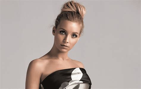 Luciana abreu on wn network delivers the latest videos and editable pages for news & events, including entertainment, music, sports, science and more, sign up and share your playlists. Luciana Abreu sofre grave acidente e destrói carro de luxo ...