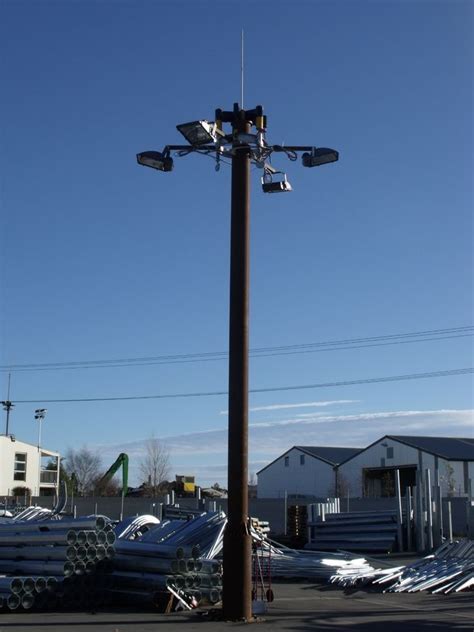 Anti Corrosive High Mast Steel Street Lighting Pole For