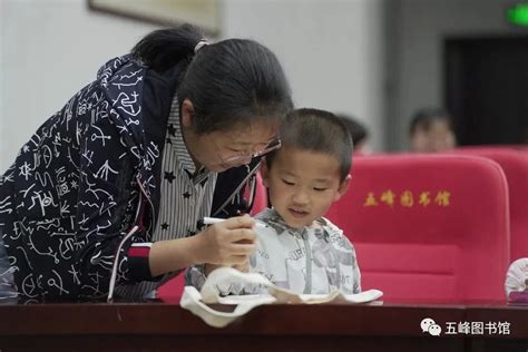 家风家教宣传月 浓情五月 献爱母亲澎湃号·政务澎湃新闻 The Paper