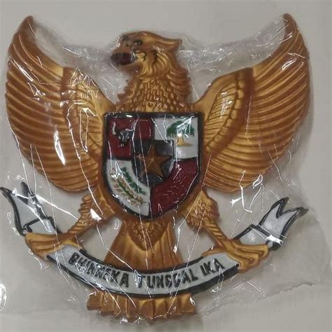 Jual Lambang Garuda Pancasila Bahan Fiber Uk X Cm Terbaru