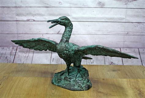 Bronzefigur Ente Mit Wasserspeier
