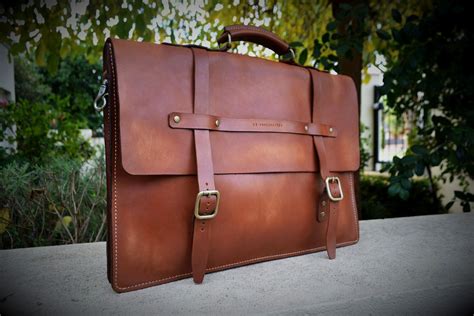 Es Handcrafted Leather Briefcase