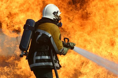 A família da jovem informou que vitória teria saído do município de joão alfredo em direção à cidade de bom jardim. BLOG DO ADELI: Desmembrar o Corpo de Bombeiros da Brigada ...
