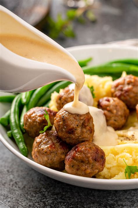 Easy Swedish Meatballs With Creamy Sauce The Novice Chef