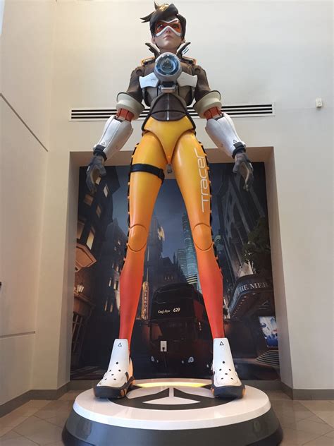 Blizzard Adds A Giant Tracer Statue To Their Main Hq Overwatch