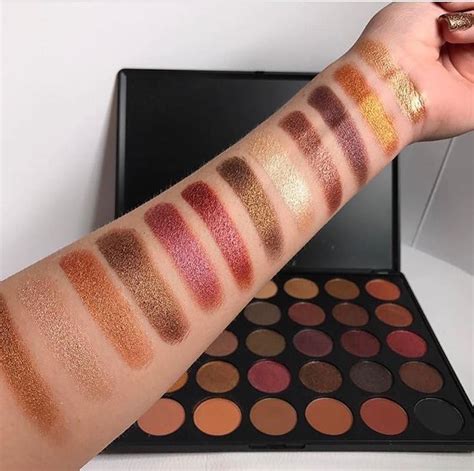 Swatches Der Morphe 35f 35 Color Fall Into Frost Palette Paleta De