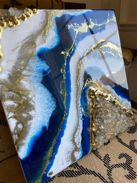 After a short demonstration from our experts, you will start work with our non toxic resin and geode art materials, these include Blue/White Geode Resin Wall Art in 2020 | Resin wall art ...