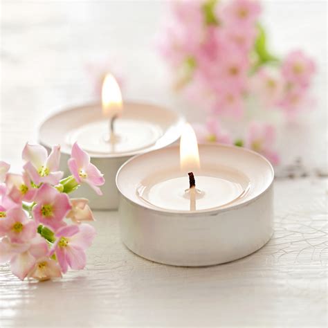 Apart from cakes and flowers, we also deliver you the best gifts like handbags, metallic utensils, scented candles, home decor gifts etc. Tea Candles and Flowers Background | Gallery Yopriceville ...