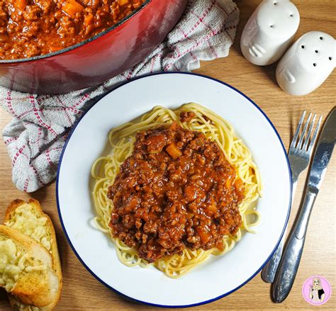 Best Spaghetti Bolognese Recipe | Slimming Friendly Low Calorie - Sugar ...