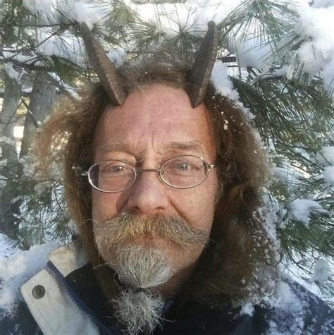 Photo Man Wins Ok To Wear Goat Horns In Driver S License Picture The Arkansas Democrat
