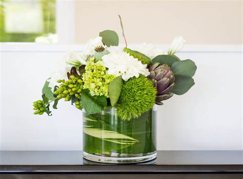 Send flowers and send a smile! Modern Masculine Birthday | Flower arrangements, Floral ...