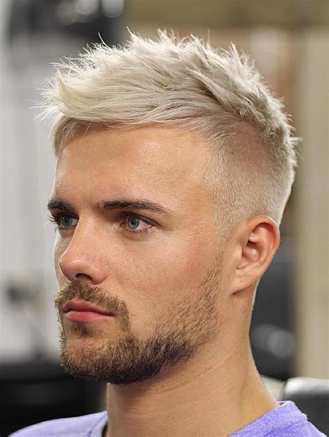 With very thin hair texture and middle age group men, here is one such ideal men's haircut for balding hair, for everyday casual occasions. 15 Amazing Balding Men Hairstyles for Hair Makeover ...