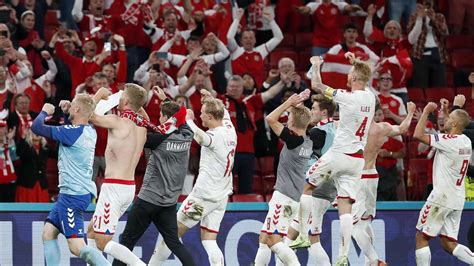 Finnland hat das erste spiel der gruppe b bei der uefa euro 2020 gegen dänemark mit 1:0 gewonnen. Dänemark gelingt nächstes EM-Wunder! Nach Eriksen-Schock ...