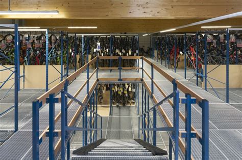 Mit ihrer hilfe können andere von erfahrungsberichten aus erster hand profitieren! Neubau: Fahrradhandel Dressel | Scheffler Helbich Architekten