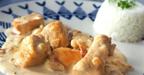 Consigue una olla grande y cocina bastante arroz de acuerdo a las instrucciones del envase para alimentar a tu perro durante uno o dos días. Pollo con Nata Una receta fácil y muy rica, Pollo con Nata ...
