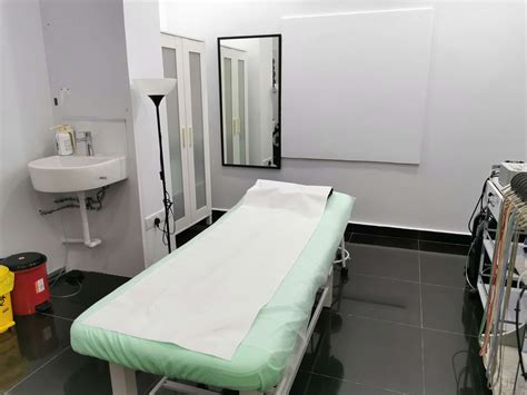 Klinik pakar kulit chew ei tegutse valdkondades arstid ja kirurgid, tervis ja meditsiin. 62 Klinik Kulit dan Pakar Kulit Terbaik Kuala Lumpur ...