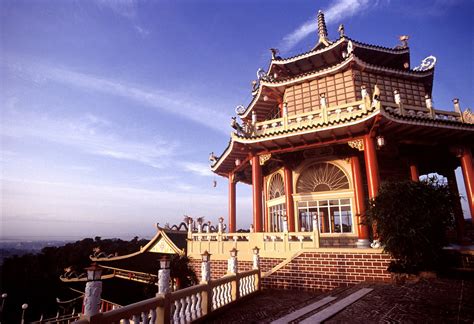 Travel Guide To Cebu Taoist Temple Philippines