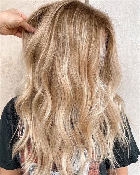 28 Blonde Hair With Lowlights You Have To See In 2021 Summer Blonde Hair Dyed Blonde Hair