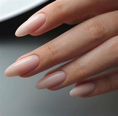 Unghii In 2020 Almond Acrylic Nails Long Nails Oval Nails