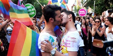 Turquie Istanbul Interdit La Gay Pride En Invoquant La S Curit