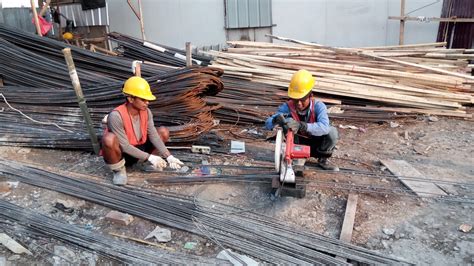 Metode yang dipakai dalam pelaksanaan pekerjaan dapat berbeda meskipun untuk pekerjaan yang sama, hal ini tergantung dari sumber daya dan kondisi lingkungan yang dihadapi. Metode Pelaksanaan Pekerjaan Kolom Beton | civiltekno