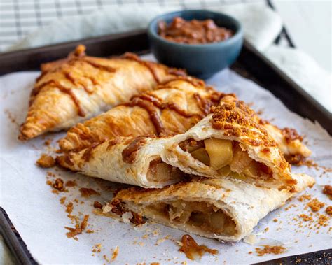 Apple Biscoff Turnovers | Apple Turnovers with Lotus Biscoff Glaze