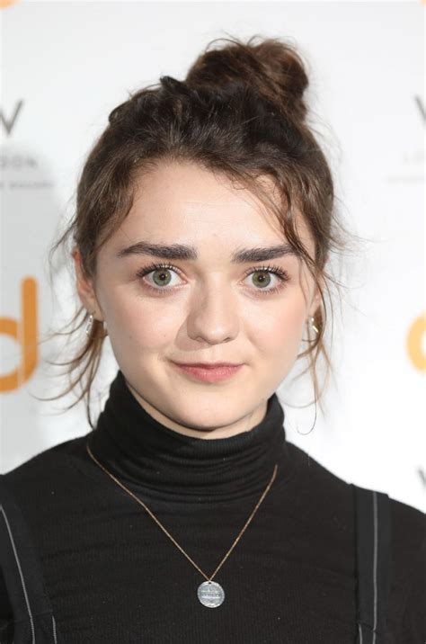 Maisie Williams Style Clothes Outfits And Fashion• Page 20 Of 33