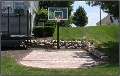 Small Basketball Court In My Backyard Backyard Games Projects