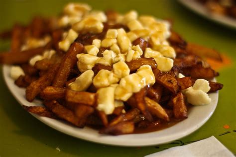 gravy - Ingredient selection for Canadian Poutine dish - Seasoned Advice