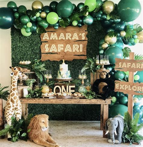 Safari Theme Birthday Party Jungle Theme Parties Boys First Birthday