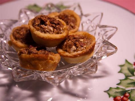 Annettes World Yummy Pecan Tassies