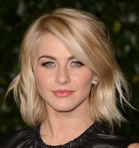 Low maintenance haircuts for shoulder length hair. Pin by Lisa Lichak on Hair | Pinterest | Cool hairstyles ...