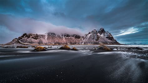 Beautiful Landscape Vestrahorn Iceland Snowy Mountain Sea
