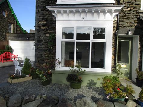 Located on the shores of lake windermere fallbarrow boasts a enviable and unrivalled setting. World Heritage Lake District Lakeland Garden Cottage by ...