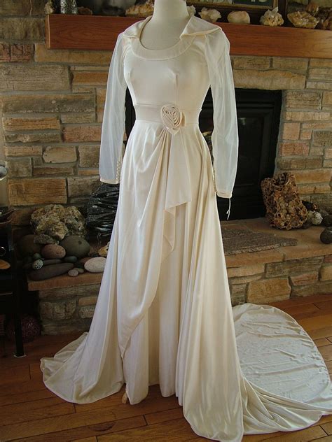 wedding dresses from the 1970s top 10 wedding dresses from the 1970s find the perfect venue