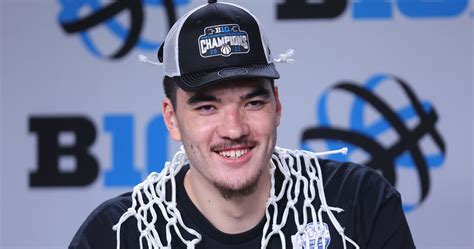 Zach Edey Declares for 2023 NBA Draft; Projected 2nd Round Pick in