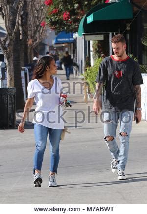 Christina milian wurde als älteste tochter kubanischer eltern geboren. Christina Milian genießt ein Eis mit Ihrer Tochter Violet ...