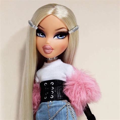 Bratz First Edition Cloe Doll 10 Blonde Hair W Outfit Shoes 2001