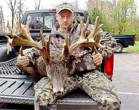 World Record Non Typical Whitetail Buck
