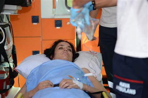 Diyarbakır erganili mutlu kaya, 37 gündür kaldığı yoğun bakımdan dün çıktı. Mutlu Kaya'nın isteği oldu! El sallayarak gitti - Internet ...