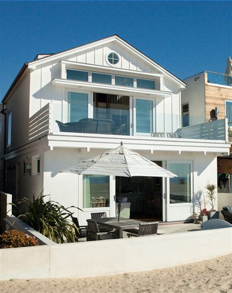 Modern Beachfront Cottage Home Bunch Interior Design Ideas
