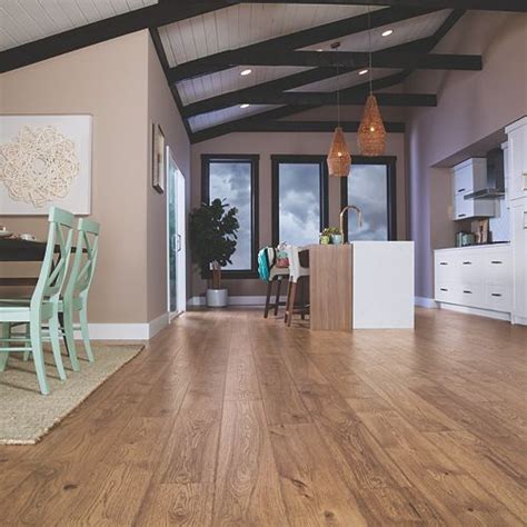 Sold through lowes, this is a budget friendly laminate option. Brier Creek Oak Pergo TimberCraft +WetProtect Laminate Flooring | PERGO® Flooring | Pergo ...