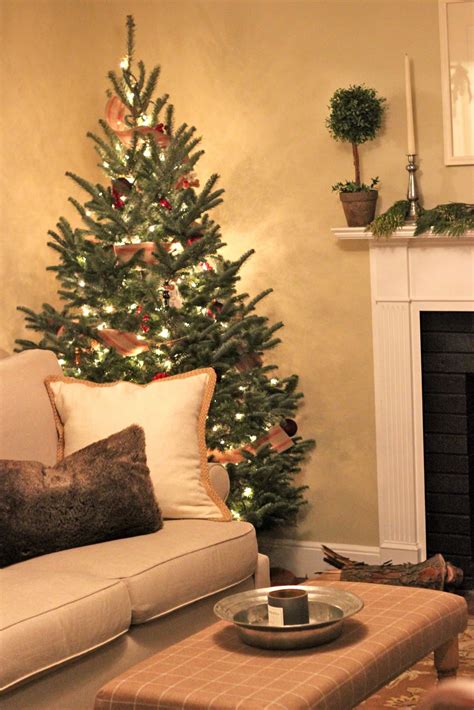 When it comes to decorating your home for the holiday season, you can choose here, we've rounded up some of our favorite christmas decoration ideas for just about every room in your house, from your kitchen to your living room. Jenny Steffens Hobick: Holiday Decor | Our Home for the ...