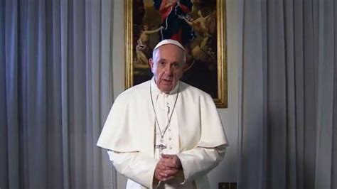 Papa Francesco La Diagnosi Medica Preoccupa Il Vaticano Pregate Per Me
