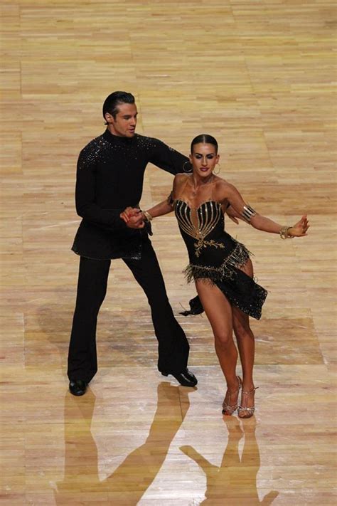 Il pratique plusieurs sports dont la boxe et le foot au cours de son. QUI EST VRAIMENT ANTHONY COLETTE - DANSE AVEC LES STARS ACTUS
