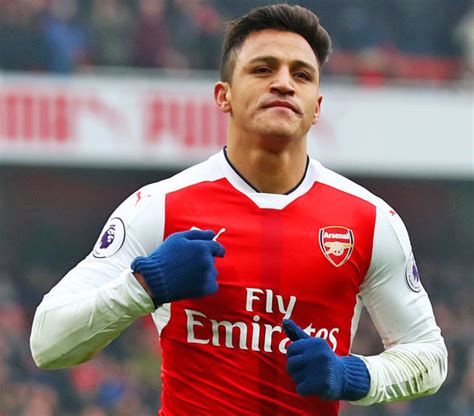 Alexis sanchez new haircut is really an amazing one. Arsenal News: Riyad Mahrez to join next, Alexis Sanchez to ...