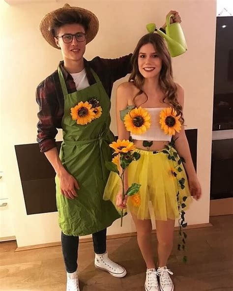 25 Most Creative Couples Halloween Costumes Ideas For 2022 Unique