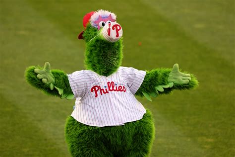 4 Times The Phillie Phanatic Was The Craziest Mascot In Mlb